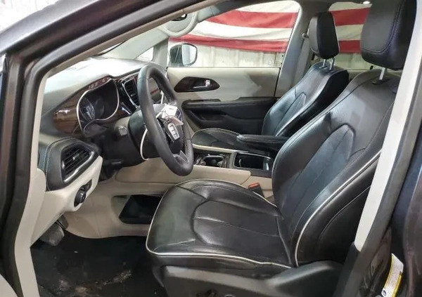 Chrysler Pacifica cena 106000 przebieg: 94681, rok produkcji 2022 z Daleszyce małe 67
